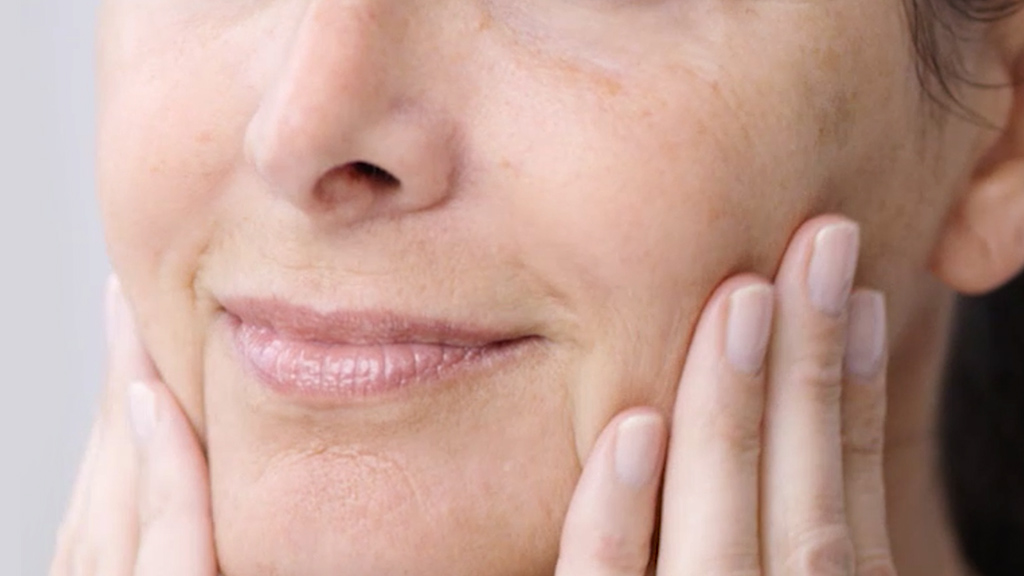 a-simple-anti-aging-skincare-routine
